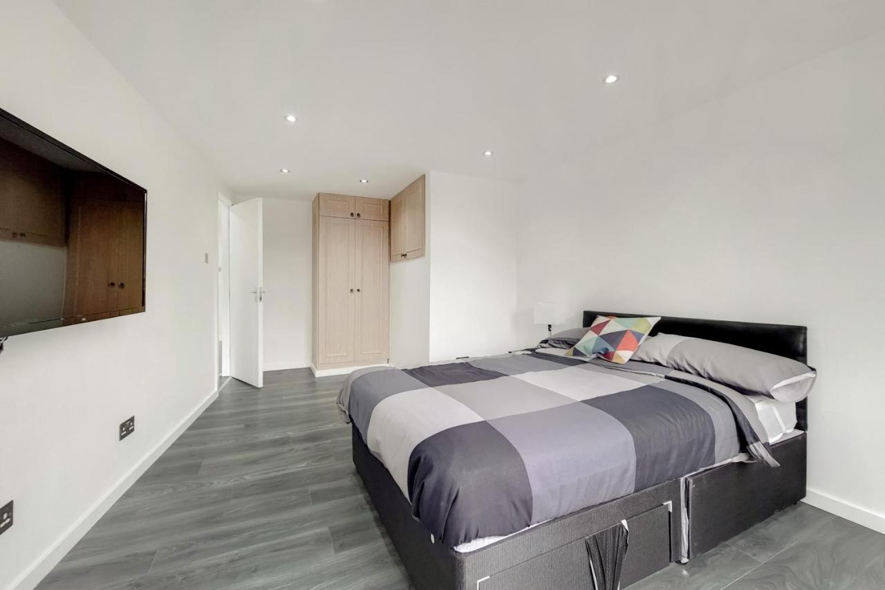 Lovely 4 Bed Apartment Perfect For Families! London Eksteriør bilde